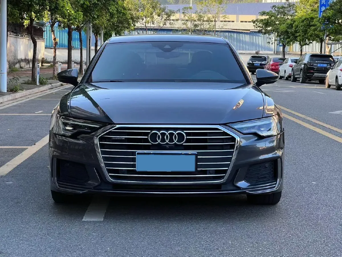 2020 Audi A6L 2.0T 224HP L4 7DCT,autocango,china used car exporter,china ev exporter,chinese used car exporter,chinese used ev exporter