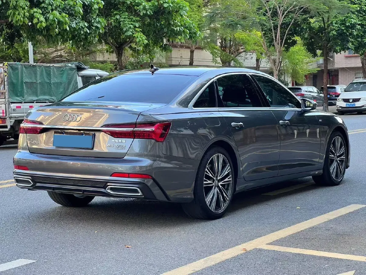 2020 Audi A6L 2.0T 224HP L4 7DCT,autocango,china used car exporter,china ev exporter,chinese used car exporter,chinese used ev exporter