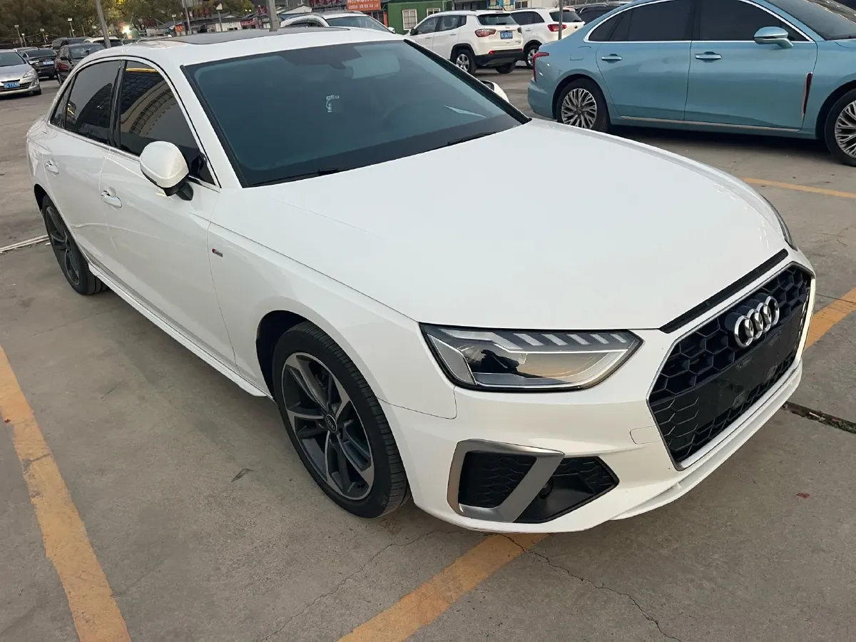 2023 Audi A4L 2.0T 190HP L4 7DCT,autocango,china used car exporter,china ev exporter,chinese used car exporter,chinese used ev exporter
