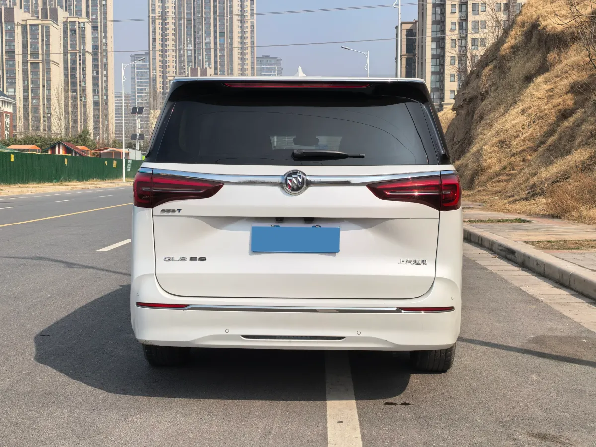 2022 Buick GL8 2.0T 237HP L4 9AT,autocango,china used car exporter,china ev exporter,chinese used car exporter,chinese used ev exporter