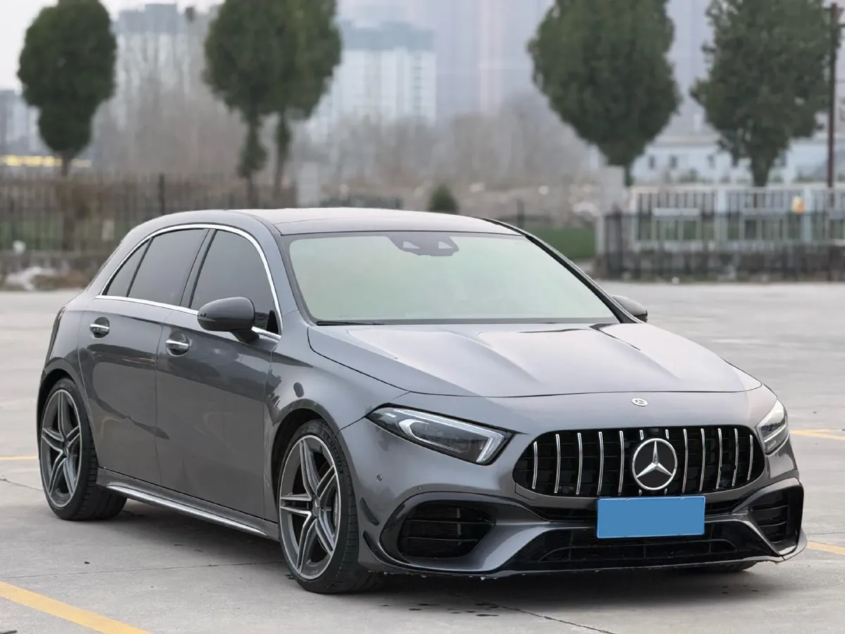 2022 Mercedes-Benz A AMG 2.0T 387HP L4 8DCT,autocango,china used car exporter,china ev exporter,chinese used car exporter,chinese used ev exporter