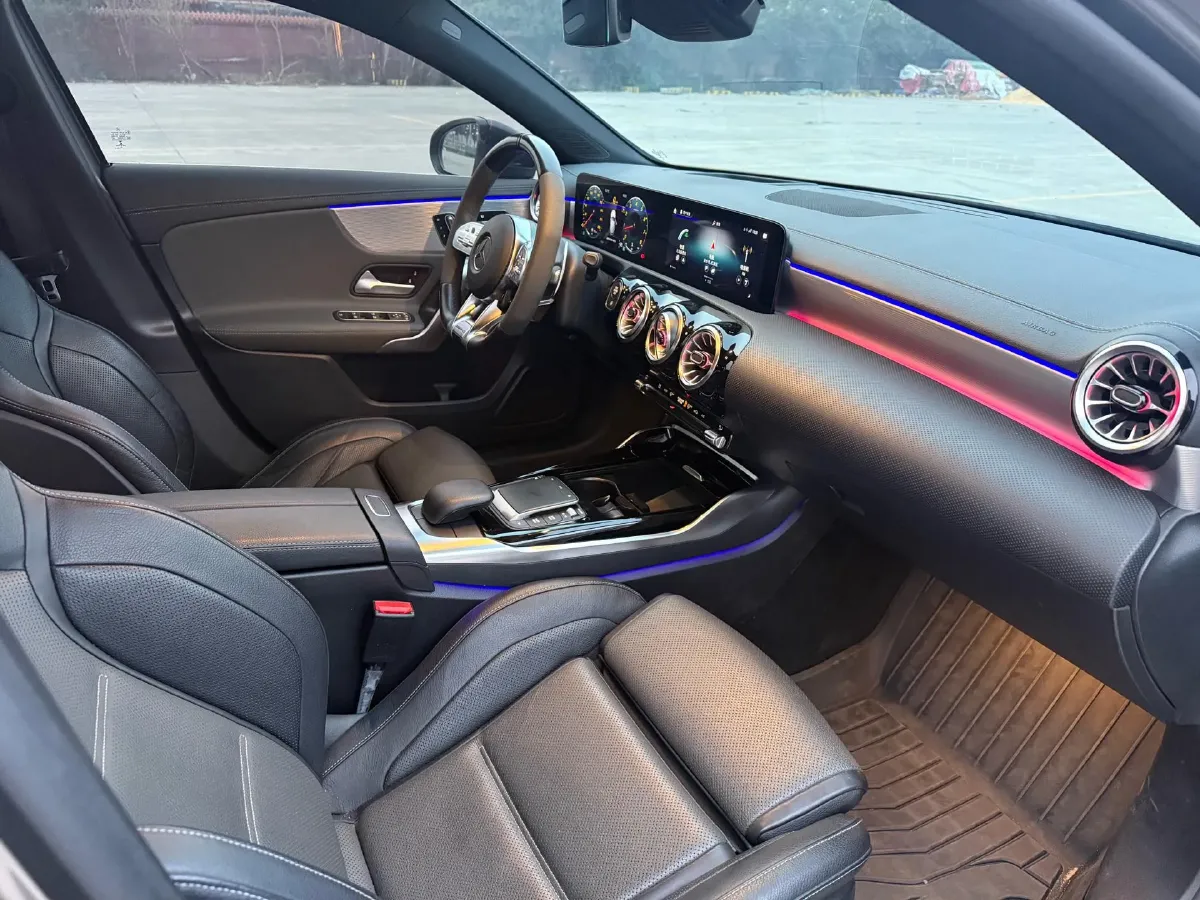 2022 Mercedes-Benz A AMG 2.0T 387HP L4 8DCT,autocango,china used car exporter,china ev exporter,chinese used car exporter,chinese used ev exporter