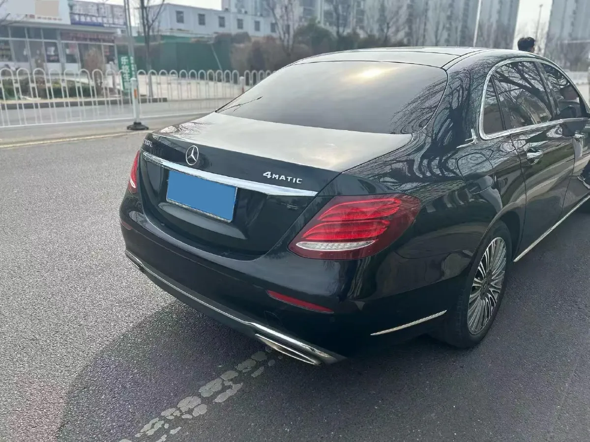 2020 Mercedes-Benz E Class 2.0T 258HP L4 9AT,autocango,china used car exporter,china ev exporter,chinese used car exporter,chinese used ev exporter
