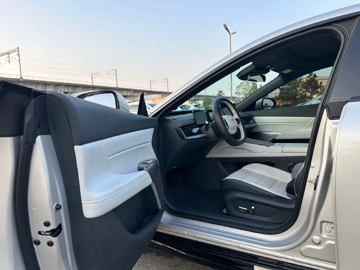 2024 DongFeng eπ eπ007 BEV 56.83KWH,autocango,china used car exporter,china ev exporter,chinese used car exporter,chinese used ev exporter