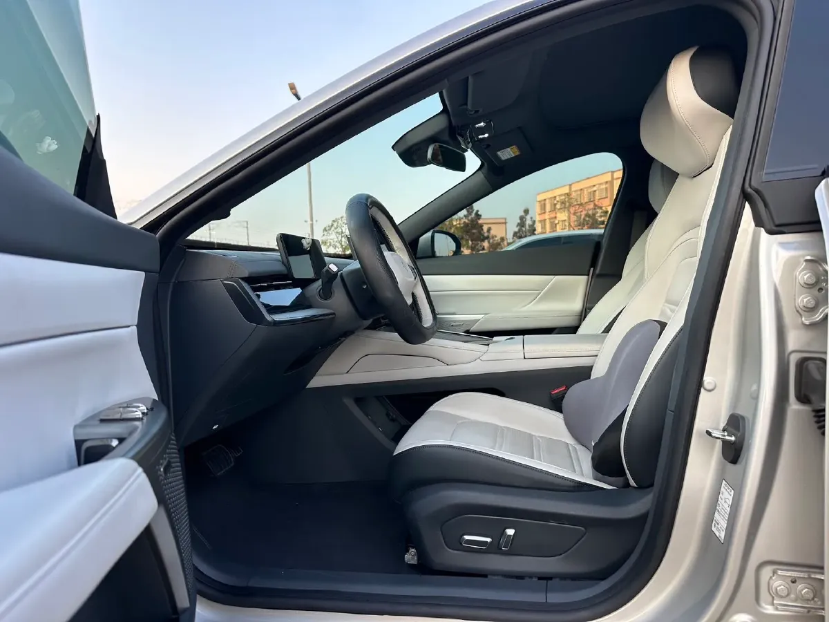 2024 DongFeng eπ eπ007 BEV 56.83KWH,autocango,china used car exporter,china ev exporter,chinese used car exporter,chinese used ev exporter