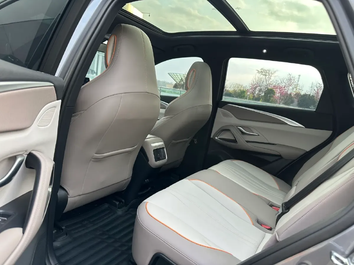 2024 BYD Song Pro 1.5L 110HP L4 E-CVT PHEV 18.3KWH,autocango,china used car exporter,china ev exporter,chinese used car exporter,chinese used ev exporter