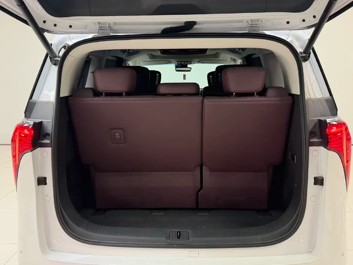 2025 Buick Century 2.0T 237HP L4 9AT,autocango,china used car exporter,china ev exporter,chinese used car exporter,chinese used ev exporter