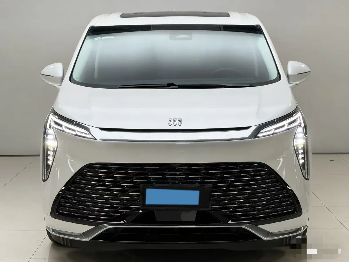 2025 Buick Century 2.0T 237HP L4 9AT,autocango,china used car exporter,china ev exporter,chinese used car exporter,chinese used ev exporter