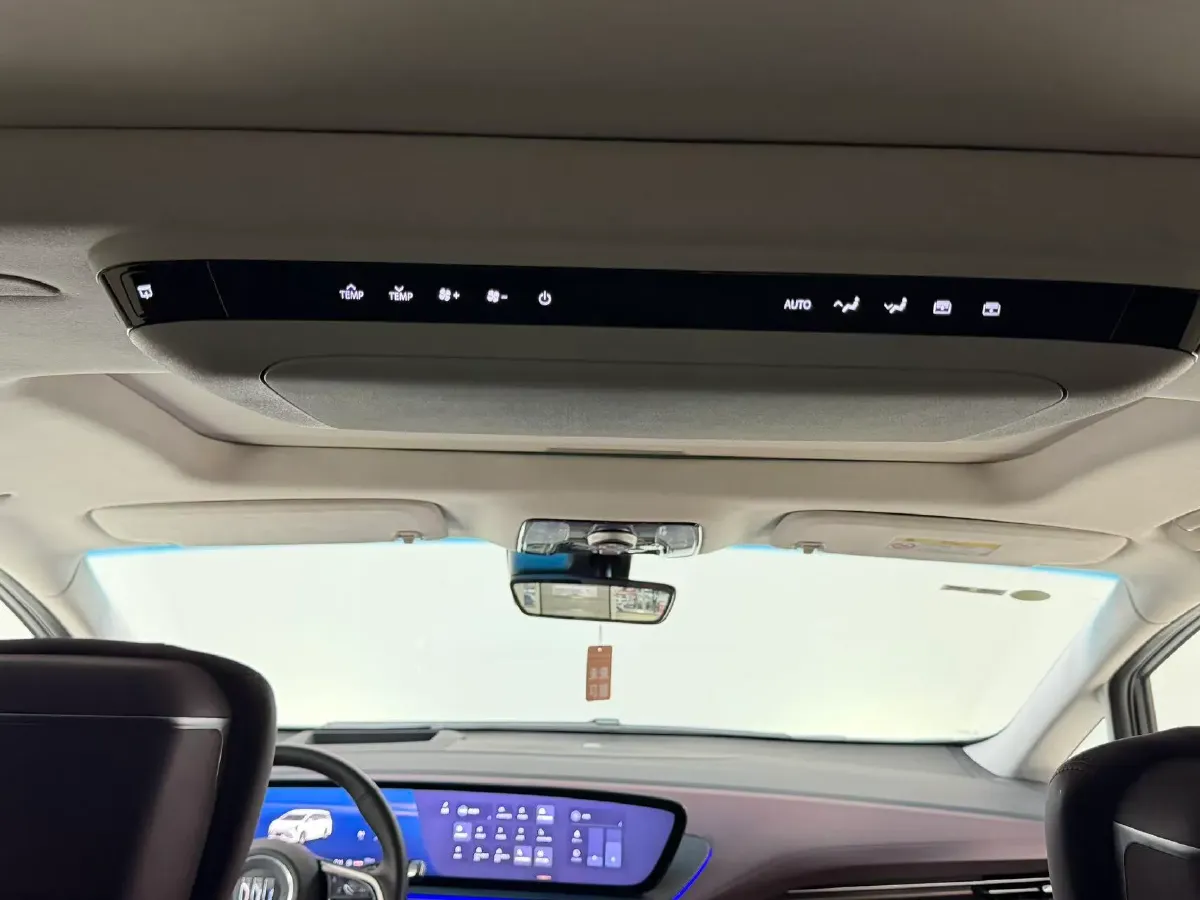 2025 Buick Century 2.0T 237HP L4 9AT,autocango,china used car exporter,china ev exporter,chinese used car exporter,chinese used ev exporter