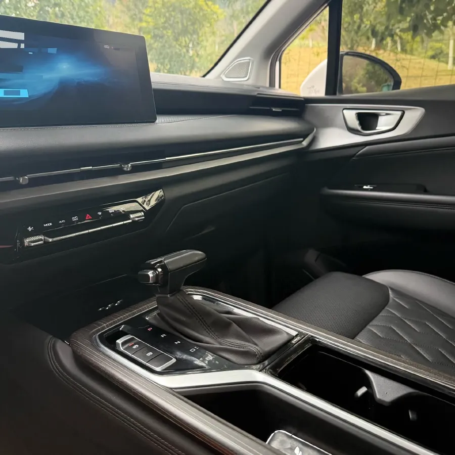 2022 Venucia T60 1.6L 126HP L4 CVT,autocango,china used car exporter,china ev exporter,chinese used car exporter,chinese used ev exporter