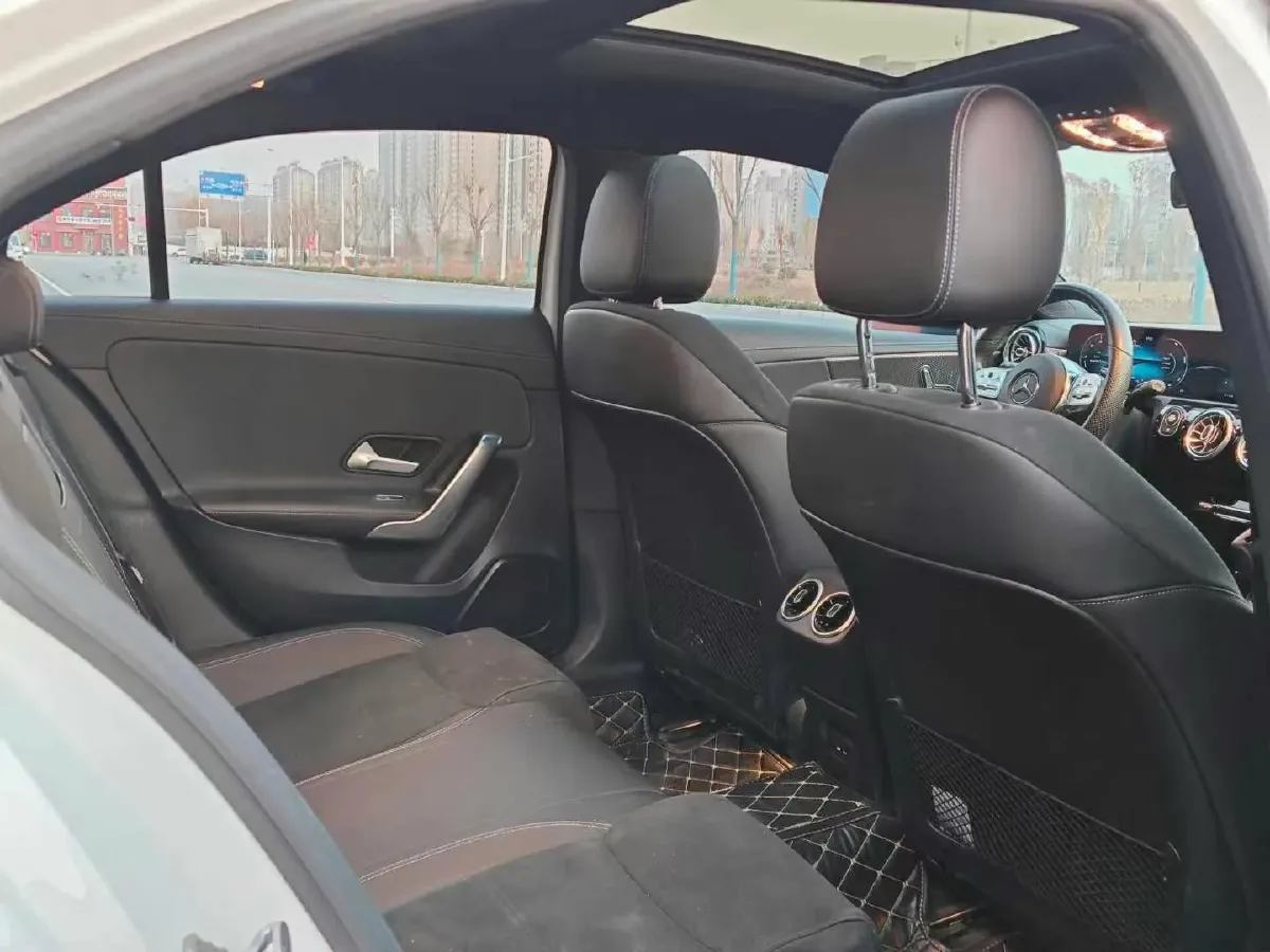 2021 Mercedes-Benz A Class 1.3T 163HP L4 7DCT,autocango,china used car exporter,china ev exporter,chinese used car exporter,chinese used ev exporter