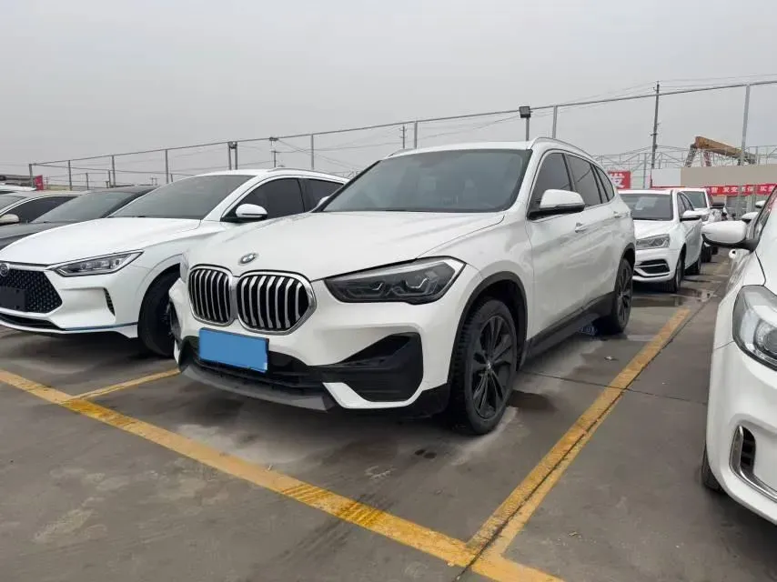 2021 BMW X1 1.5T 140HP L3 7DCT,autocango,china used car exporter,china ev exporter,chinese used car exporter,chinese used ev exporter