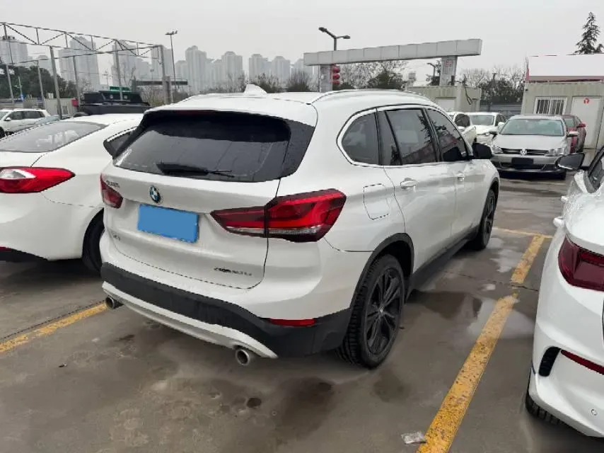 2021 BMW X1 1.5T 140HP L3 7DCT,autocango,china used car exporter,china ev exporter,chinese used car exporter,chinese used ev exporter