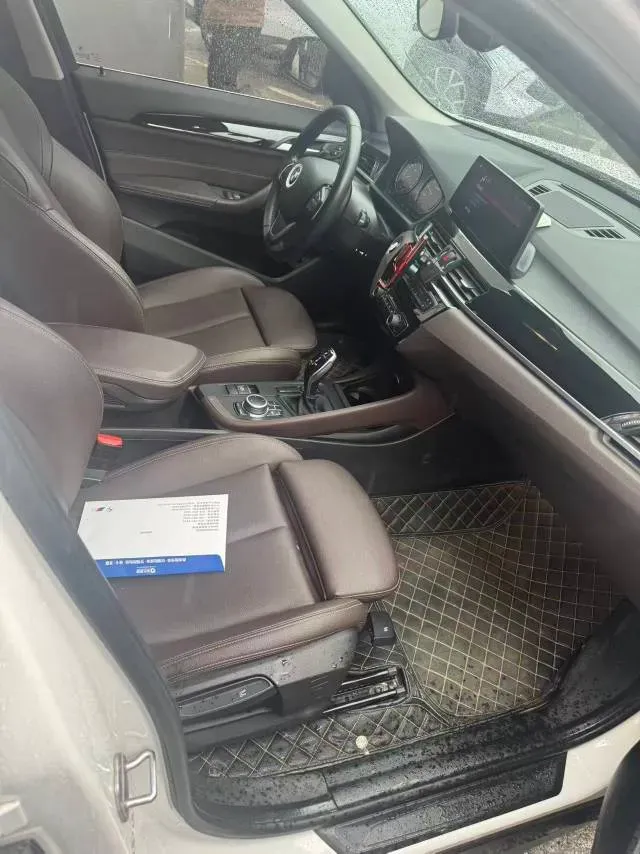 2021 BMW X1 1.5T 140HP L3 7DCT,autocango,china used car exporter,china ev exporter,chinese used car exporter,chinese used ev exporter