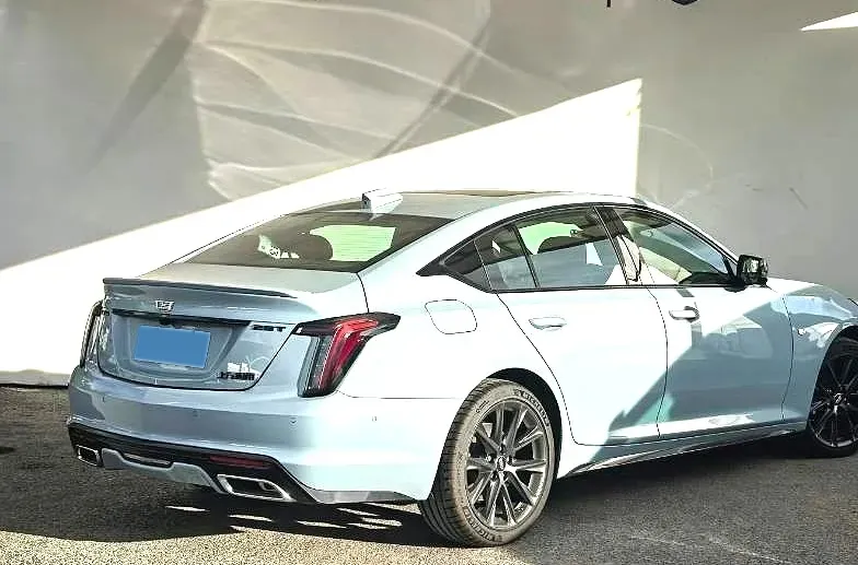 2025 Cadillac CT5 2.0T 237HP L4 10AT,autocango,china used car exporter,china ev exporter,chinese used car exporter,chinese used ev exporter