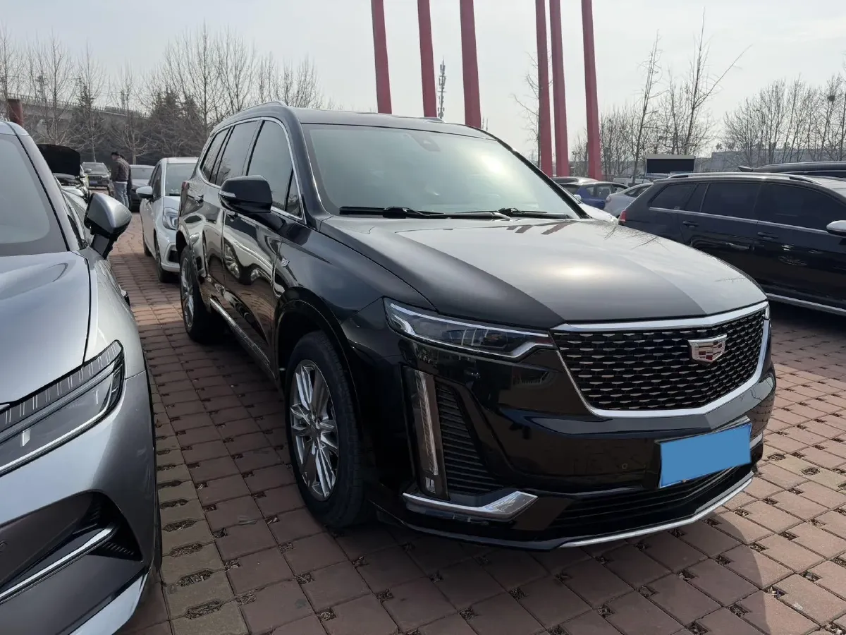 2022 Cadillac XT6 2.0T 237HP L4 9AT,autocango,china used car exporter,china ev exporter,chinese used car exporter,chinese used ev exporter