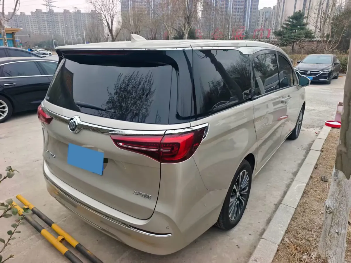 2021 Buick GL8 2.0T 237HP L4 9AT,autocango,china used car exporter,china ev exporter,chinese used car exporter,chinese used ev exporter