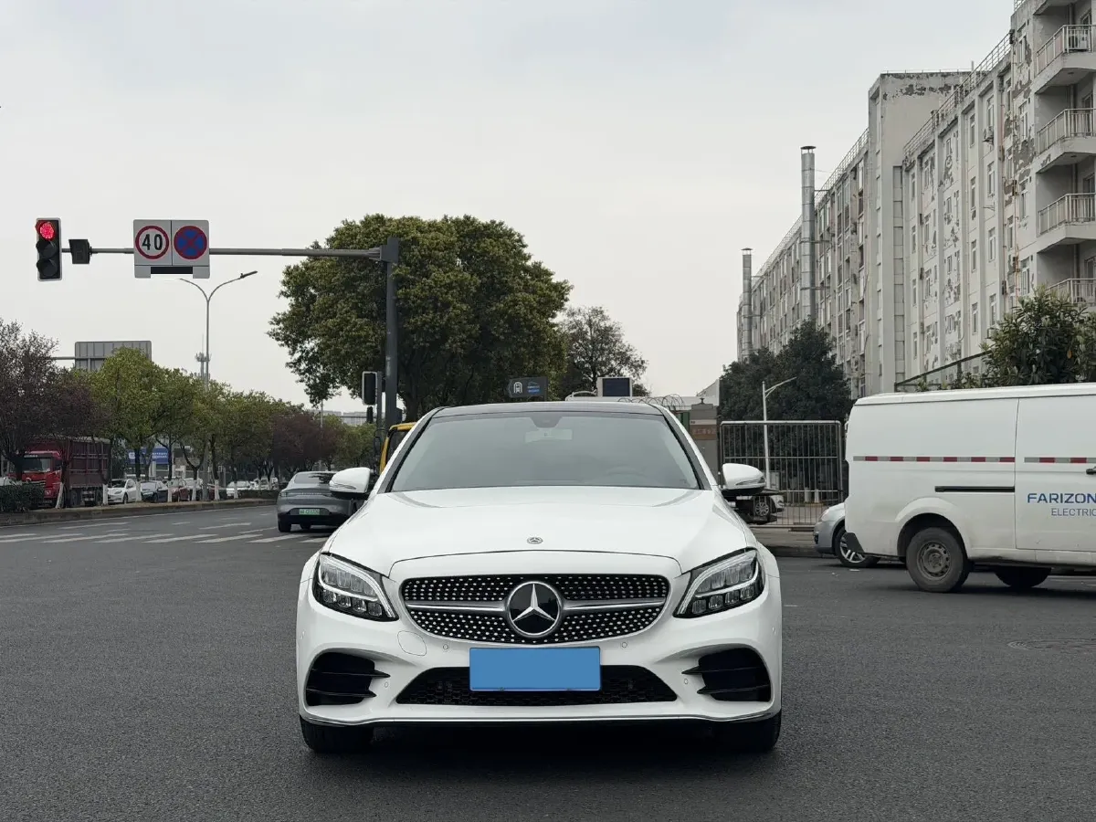 2020 Mercedes-Benz C Class 1.5T 184HP L4 9AT,autocango,china used car exporter,china ev exporter,chinese used car exporter,chinese used ev exporter