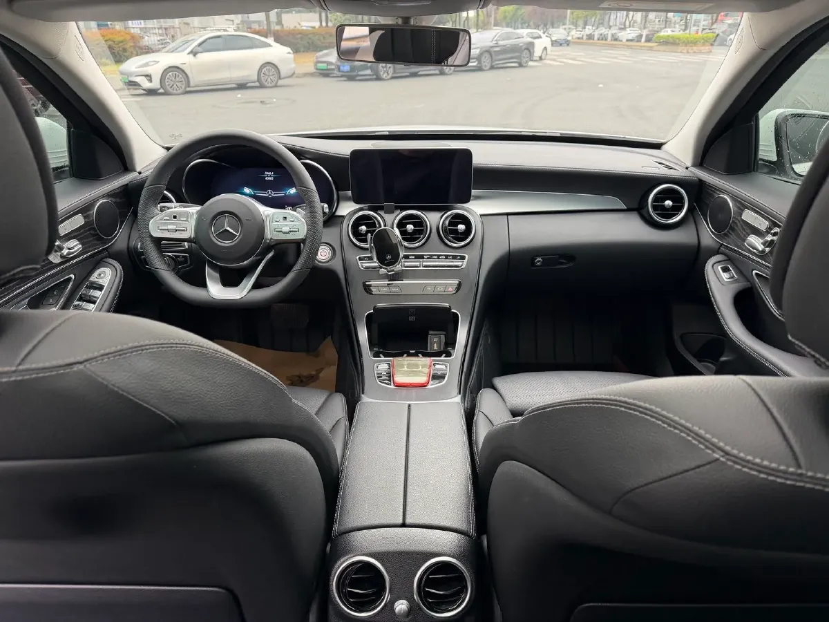 2020 Mercedes-Benz C Class 1.5T 184HP L4 9AT,autocango,china used car exporter,china ev exporter,chinese used car exporter,chinese used ev exporter