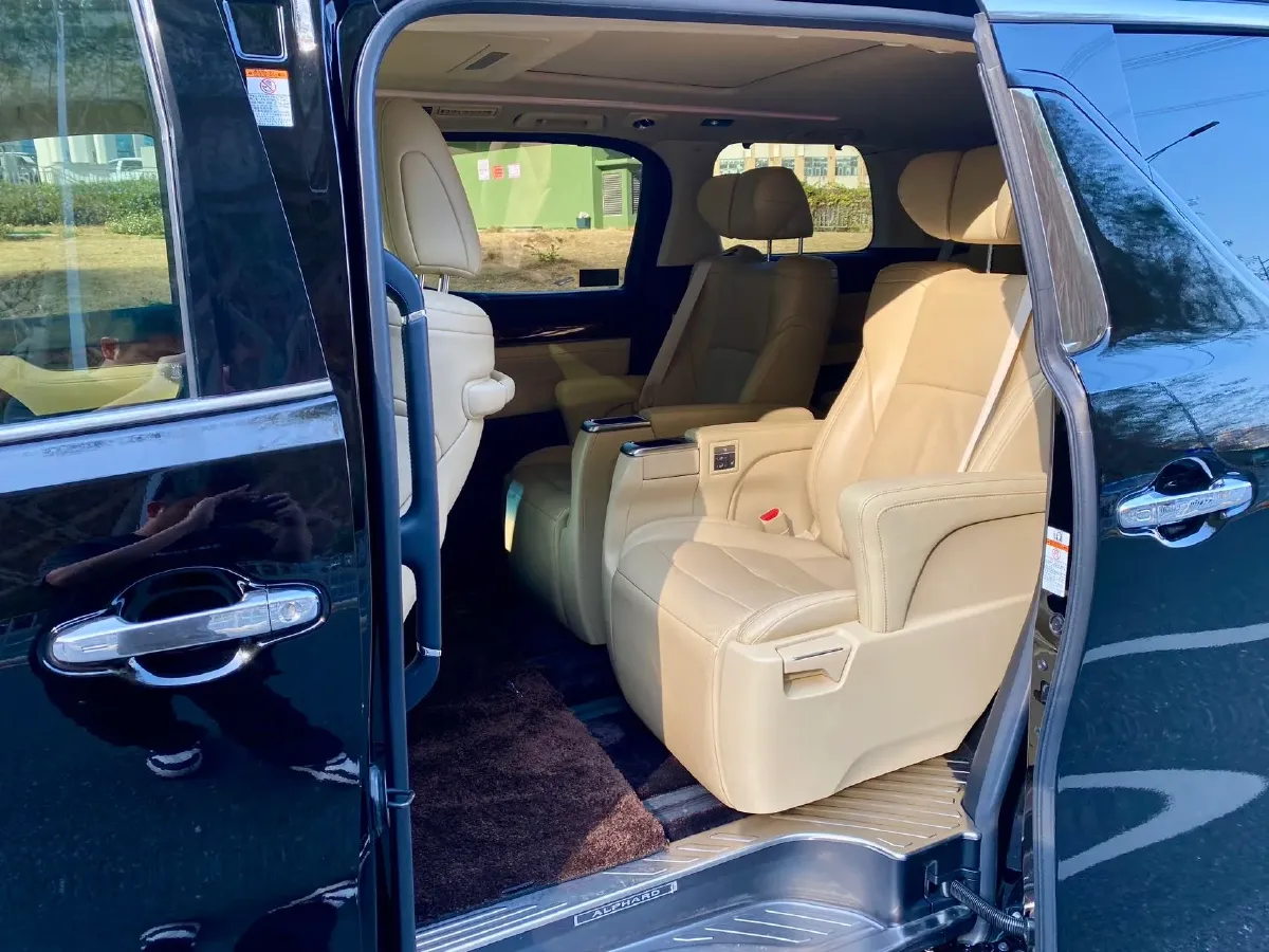 2021 Toyota Alphard 2.5L 117HP L4 E-CVT Hybrid,autocango,china used car exporter,china ev exporter,chinese used car exporter,chinese used ev exporter