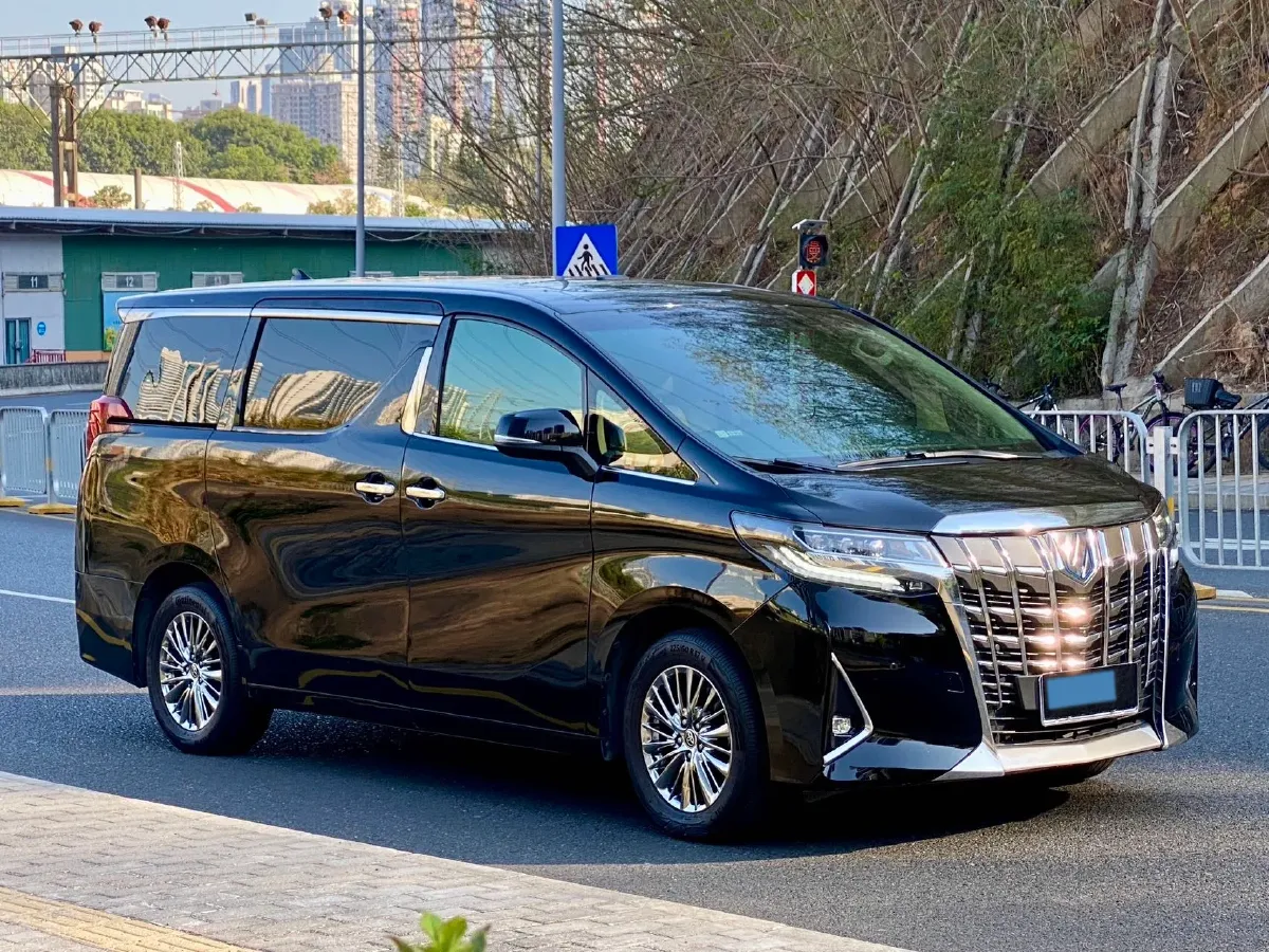 2021 Toyota Alphard 2.5L 117HP L4 E-CVT Hybrid,autocango,china used car exporter,china ev exporter,chinese used car exporter,chinese used ev exporter