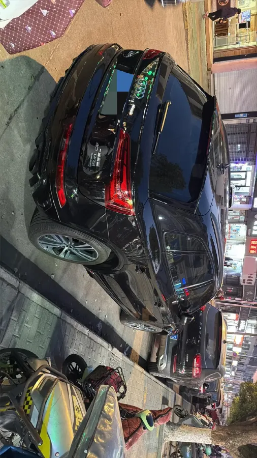 2023 Audi Q5L 2.0T 190HP L4 7DCT,autocango,china used car exporter,china ev exporter,chinese used car exporter,chinese used ev exporter