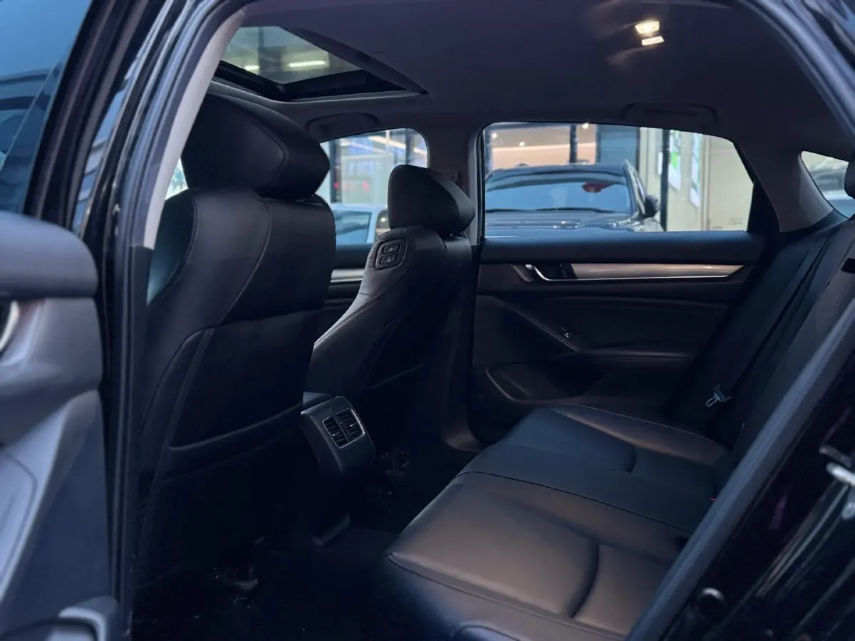 2018 Honda Accord 2.0L 146HP L4 E-CVT Hybrid,autocango,china used car exporter,china ev exporter,chinese used car exporter,chinese used ev exporter