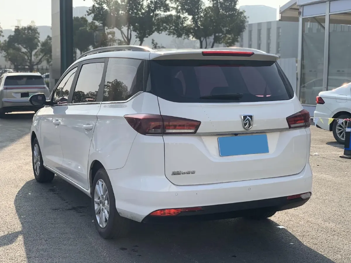 2018 BaoJun 360 1.5L 112HP L4 6MT,autocango,china used car exporter,china ev exporter,chinese used car exporter,chinese used ev exporter