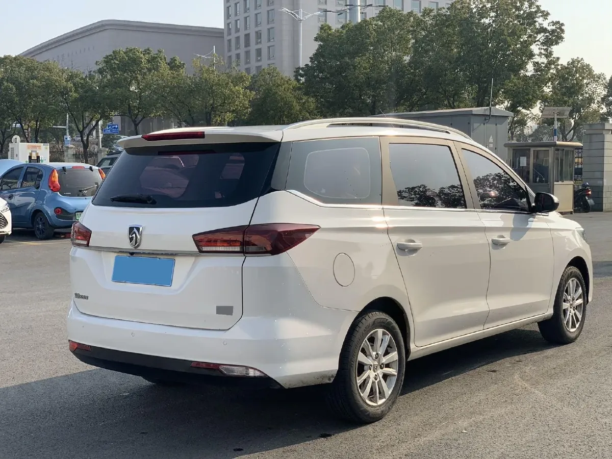 2018 BaoJun 360 1.5L 112HP L4 6MT,autocango,china used car exporter,china ev exporter,chinese used car exporter,chinese used ev exporter