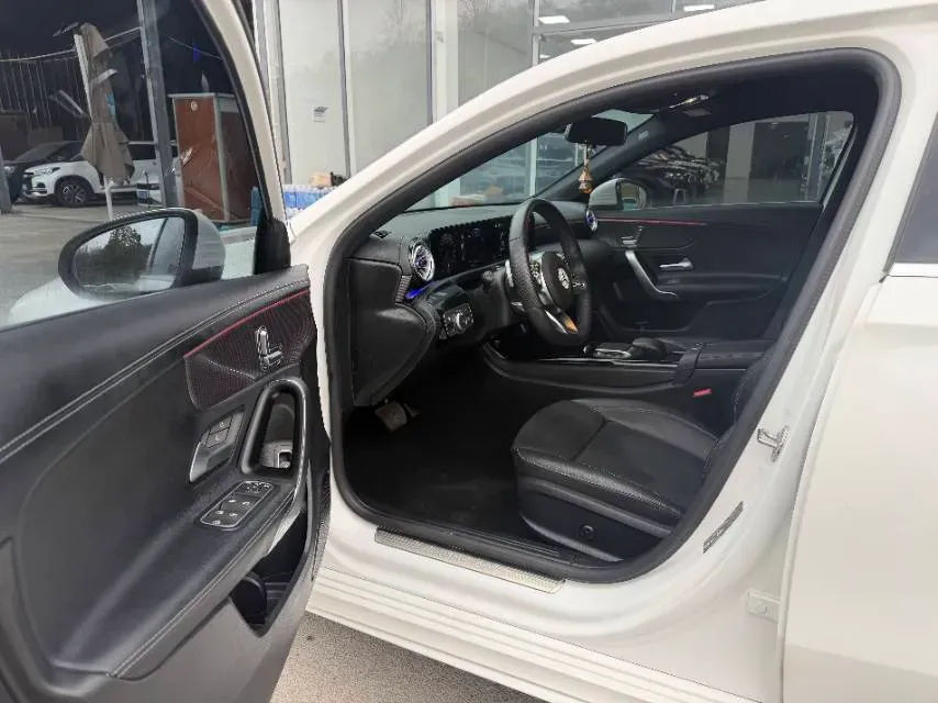 2022 Mercedes-Benz A Class 1.3T 163HP L4 7DCT,autocango,china used car exporter,china ev exporter,chinese used car exporter,chinese used ev exporter