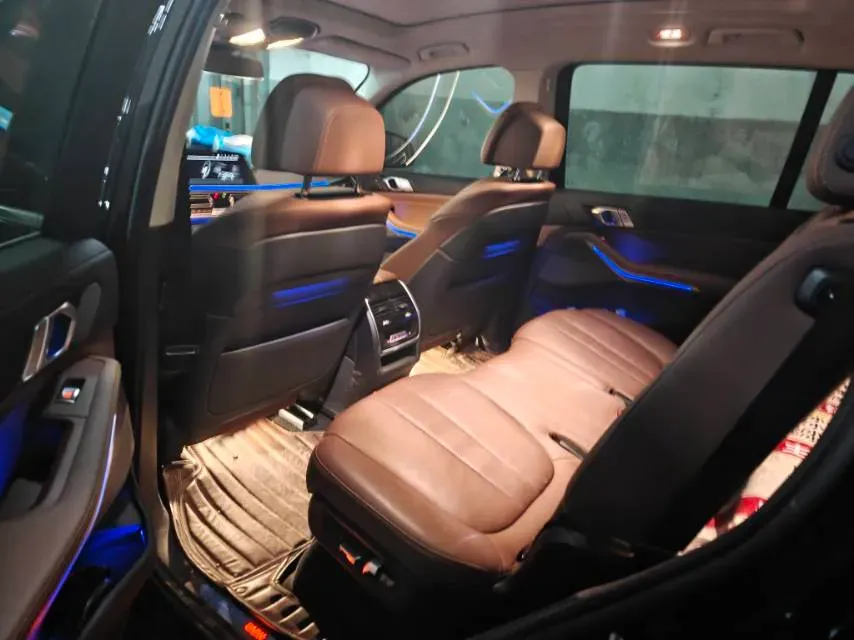 2022 BMW X7 3.0T 340HP L6 8AT,autocango,china used car exporter,china ev exporter,chinese used car exporter,chinese used ev exporter