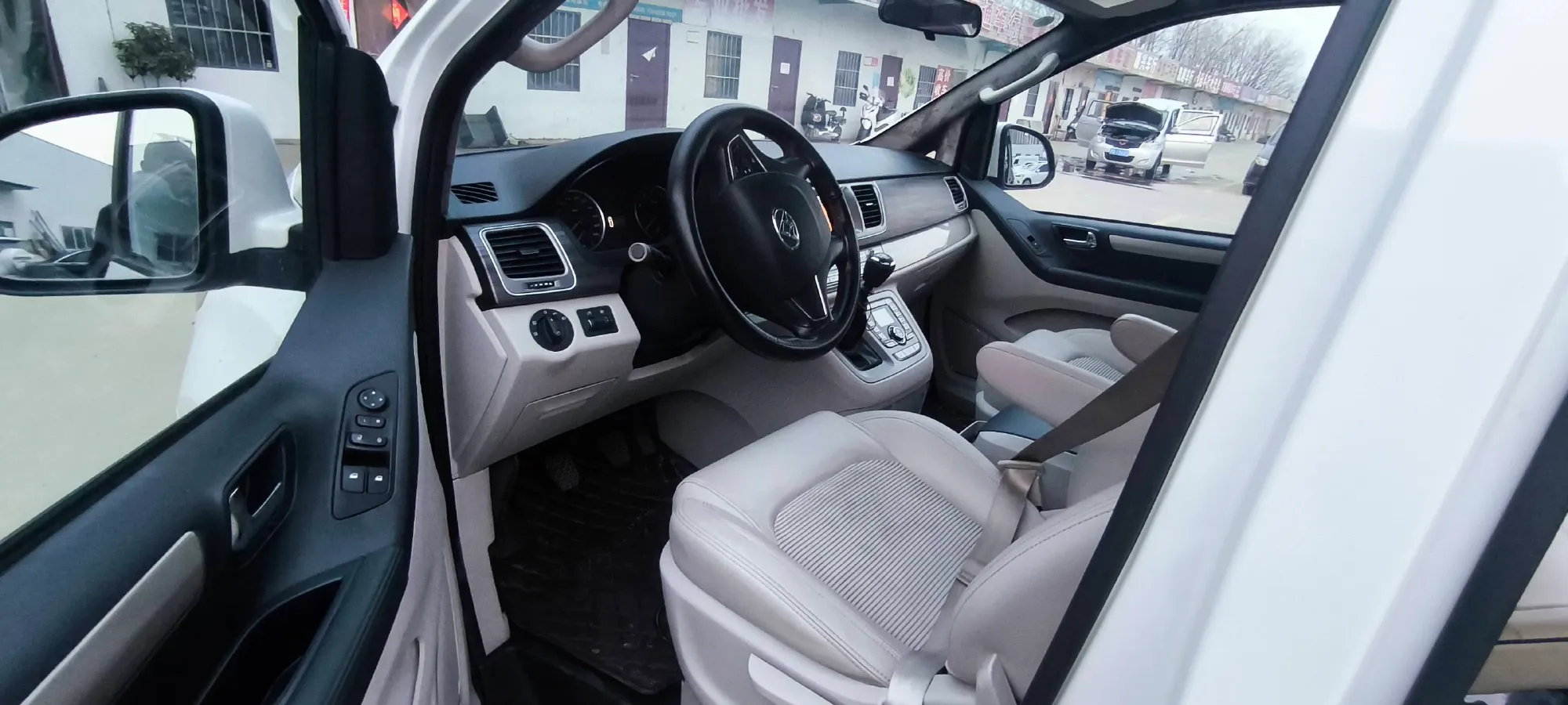 2018 MAXUS G10 2.0T 224HP L4 6MT,autocango,china used car exporter,china ev exporter,chinese used car exporter,chinese used ev exporter