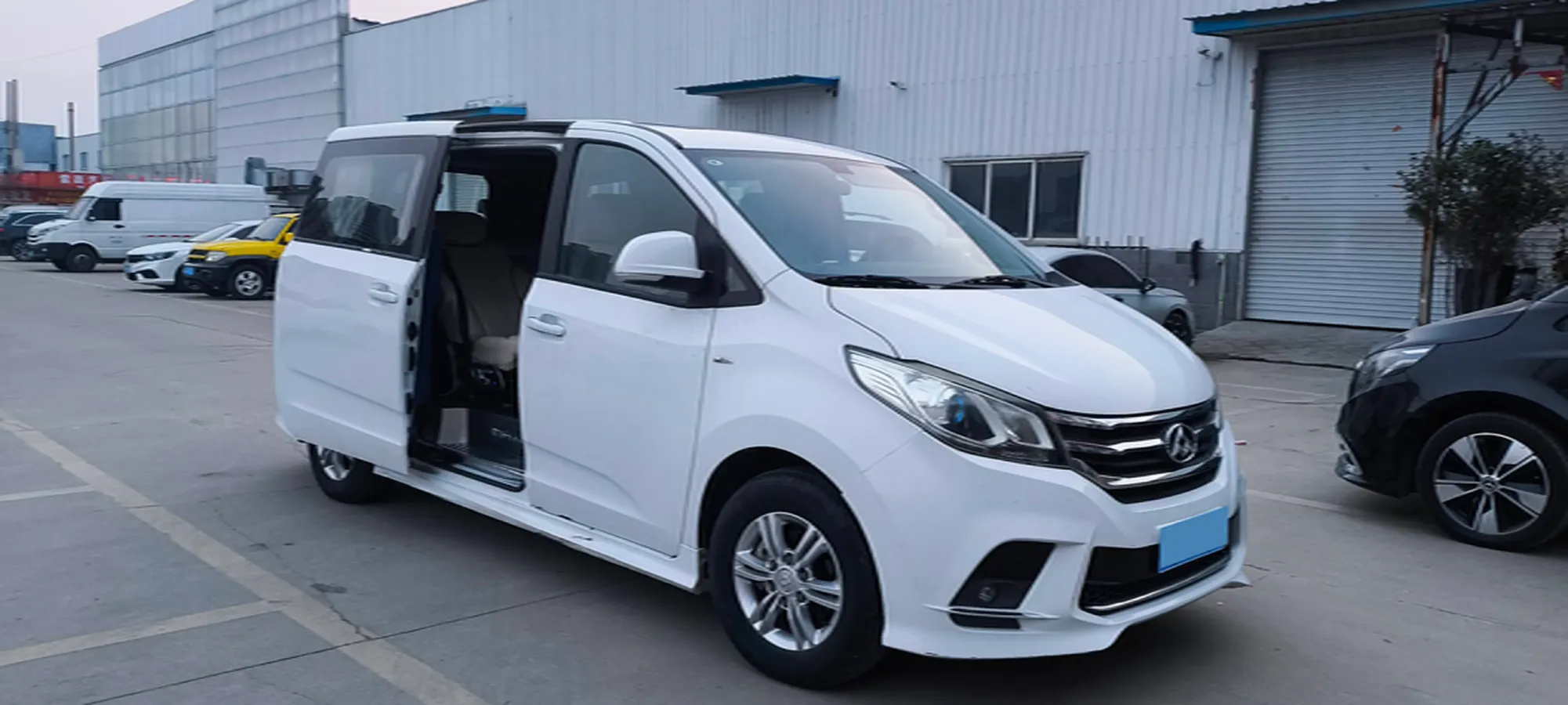 2018 MAXUS G10 2.0T 224HP L4 6MT,autocango,china used car exporter,china ev exporter,chinese used car exporter,chinese used ev exporter