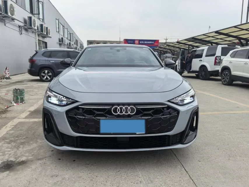 2026 Audi A5L 2.0T 204HP L4 7DCT,autocango,china used car exporter,china ev exporter,chinese used car exporter,chinese used ev exporter