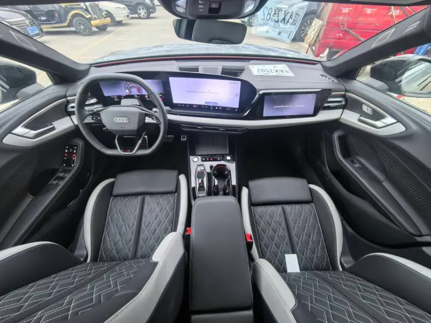 2026 Audi A5L 2.0T 204HP L4 7DCT,autocango,china used car exporter,china ev exporter,chinese used car exporter,chinese used ev exporter
