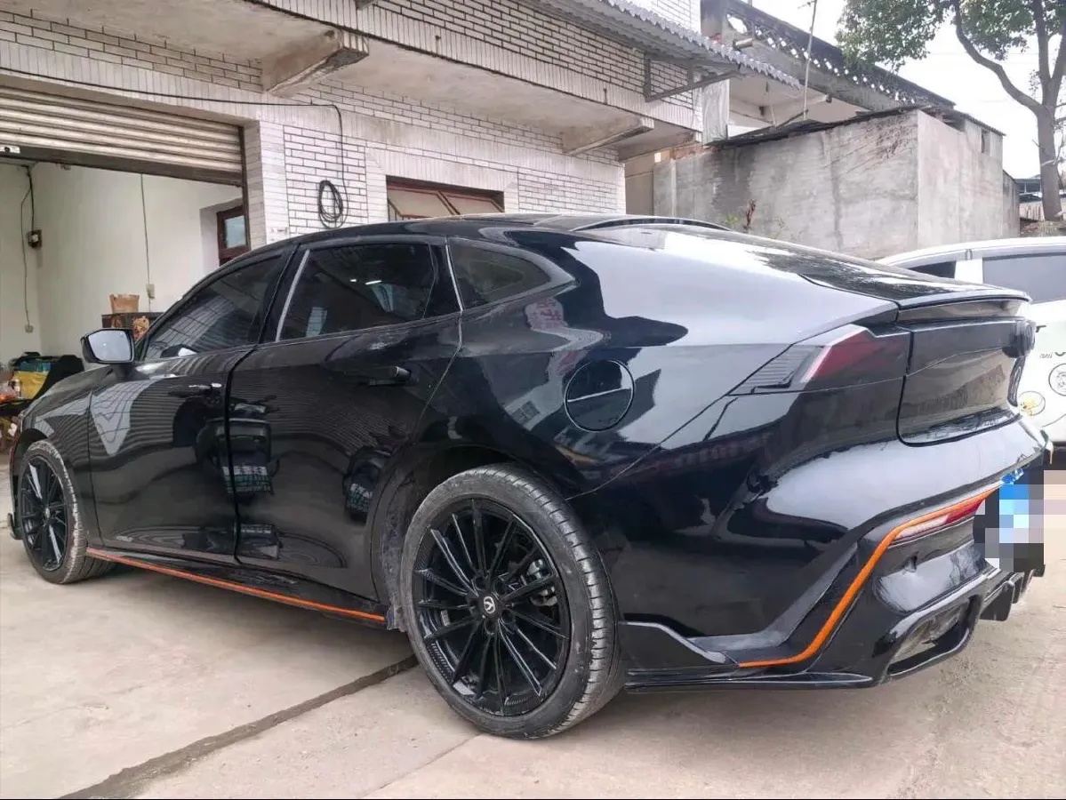 2023 ChangAn UNI-V 1.5T 188HP L4 7DCT,autocango,china used car exporter,china ev exporter,chinese used car exporter,chinese used ev exporter