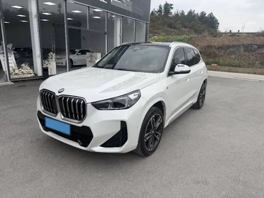 2024 BMW X1 2.0T 204HP L4 7DCT,autocango,china used car exporter,china ev exporter,chinese used car exporter,chinese used ev exporter