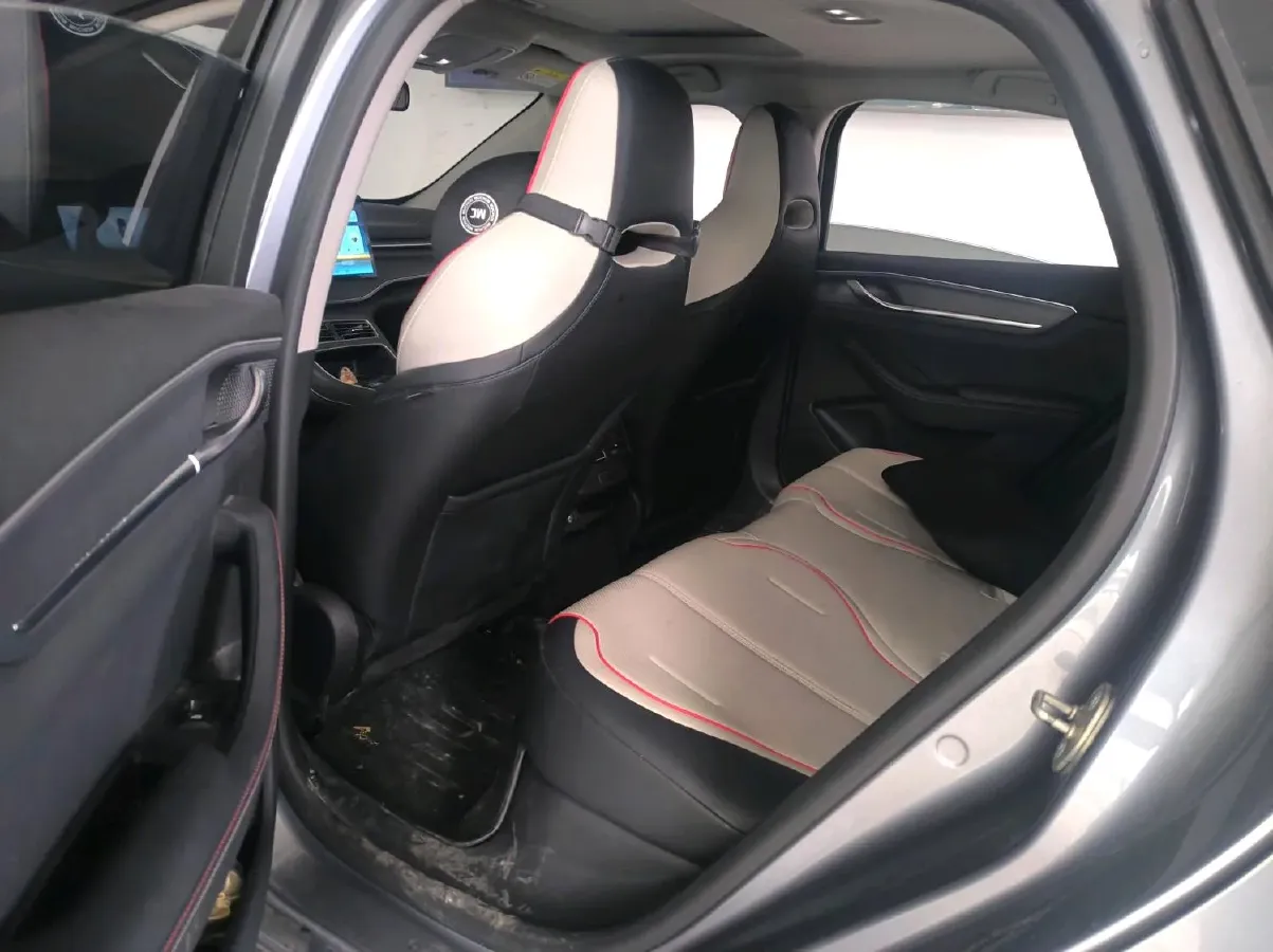 2022 Roewe RX5 MAX 1.5T 181HP L4 6AT,autocango,china used car exporter,china ev exporter,chinese used car exporter,chinese used ev exporter