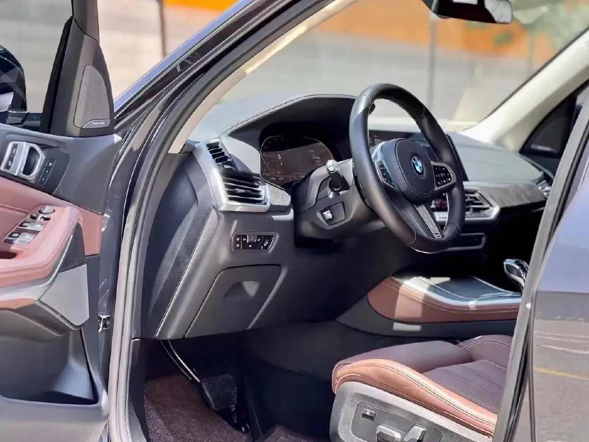 2021 BMW X5 3.0T 340HP L6 8AT,autocango,china used car exporter,china ev exporter,chinese used car exporter,chinese used ev exporter