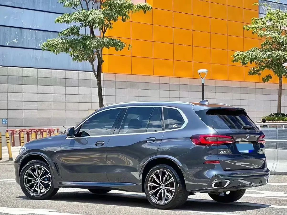 2021 BMW X5 3.0T 340HP L6 8AT,autocango,china used car exporter,china ev exporter,chinese used car exporter,chinese used ev exporter