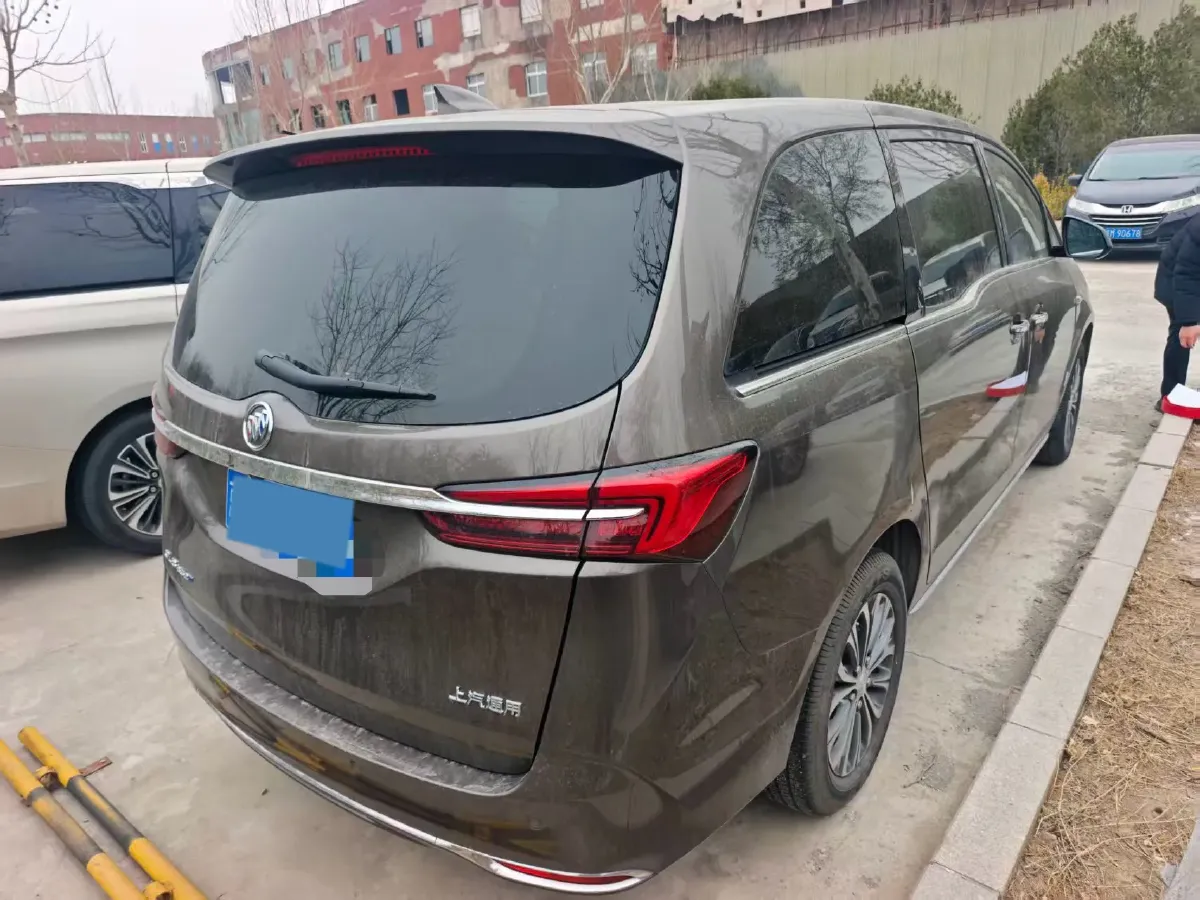 2022 Buick GL8 2.0T 237HP L4 9AT,autocango,china used car exporter,china ev exporter,chinese used car exporter,chinese used ev exporter