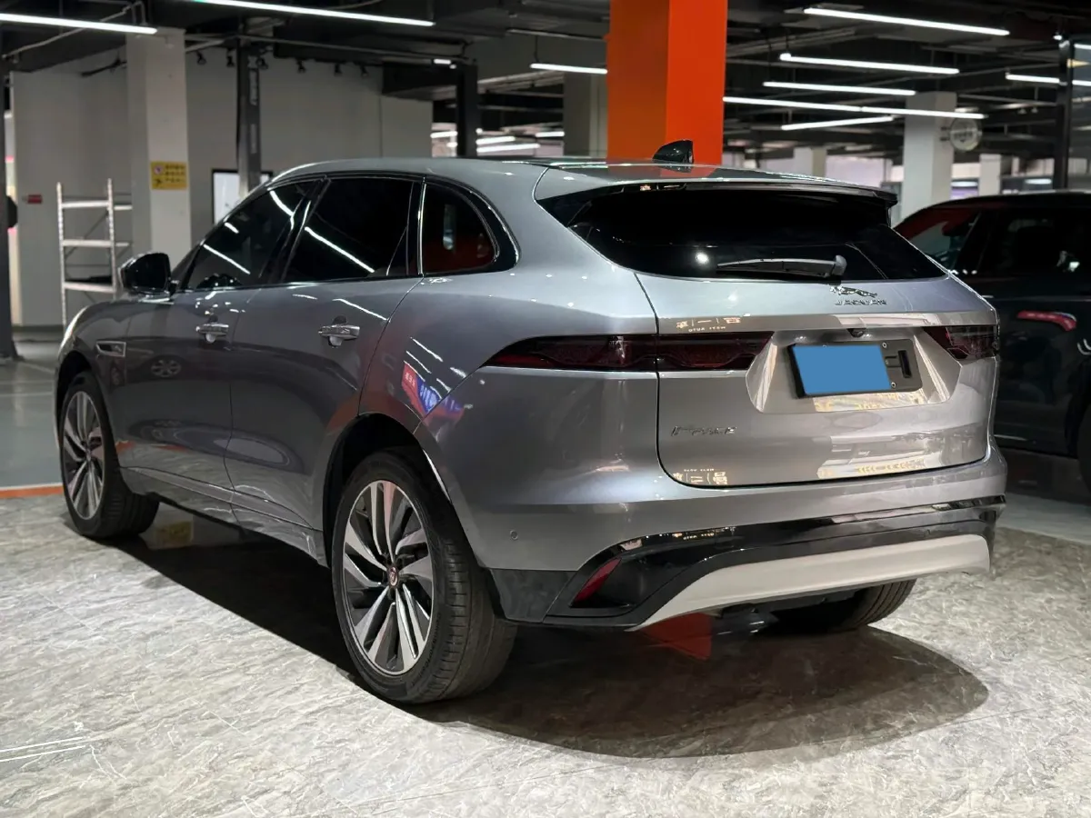 2022 Jaguar F-PACE 2.0T 250HP L4 8AT,autocango,china used car exporter,china ev exporter,chinese used car exporter,chinese used ev exporter