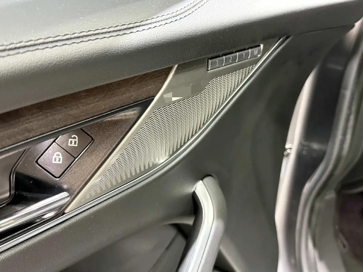 2022 Jaguar F-PACE 2.0T 250HP L4 8AT,autocango,china used car exporter,china ev exporter,chinese used car exporter,chinese used ev exporter