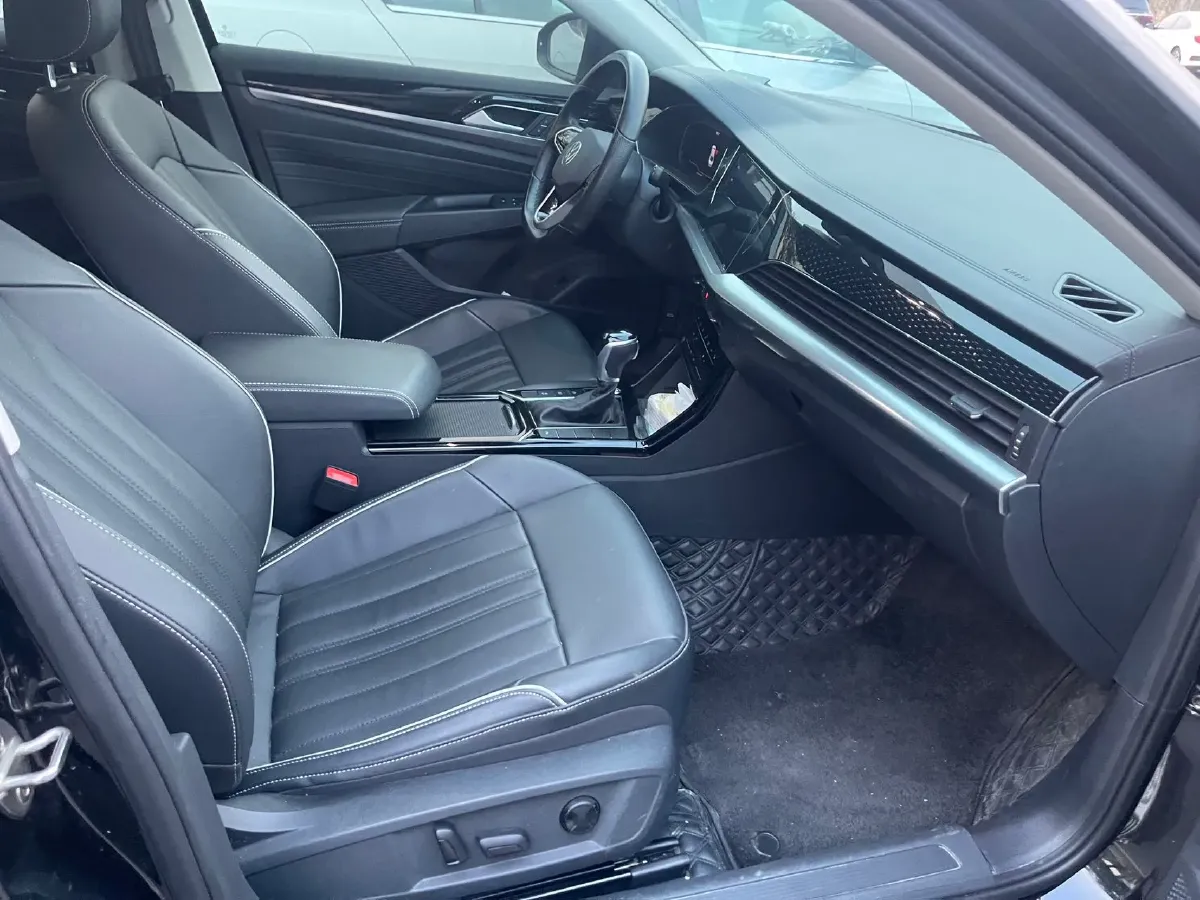 2023 Volkswagen Passat 2.0T 186HP L4 7DCT,autocango,china used car exporter,china ev exporter,chinese used car exporter,chinese used ev exporter