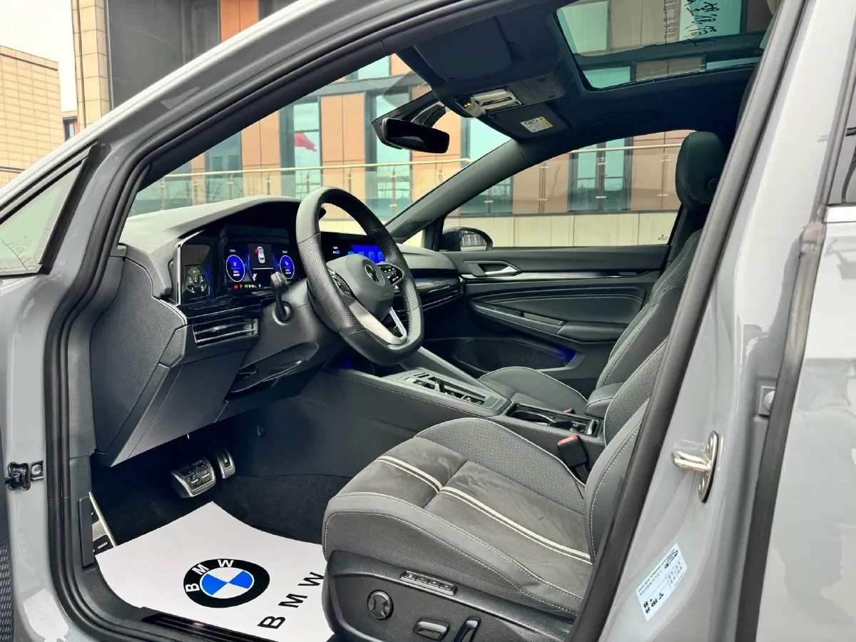 2023 Volkswagen Golf 1.4T 150HP L4 7DCT,autocango,china used car exporter,china ev exporter,chinese used car exporter,chinese used ev exporter