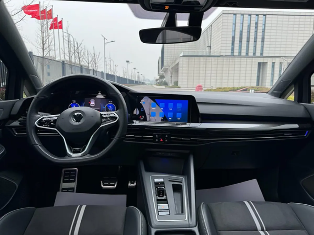 2023 Volkswagen Golf 1.4T 150HP L4 7DCT,autocango,china used car exporter,china ev exporter,chinese used car exporter,chinese used ev exporter