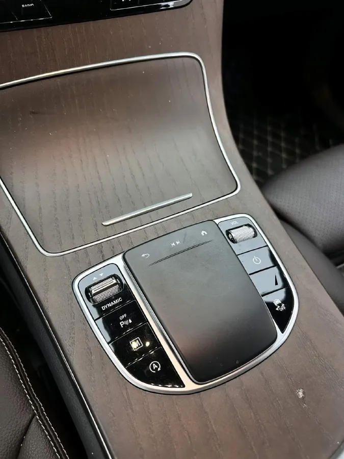 2022 Mercedes-Benz GLC Class 2.0T 258HP L4 9AT,autocango,china used car exporter,china ev exporter,chinese used car exporter,chinese used ev exporter