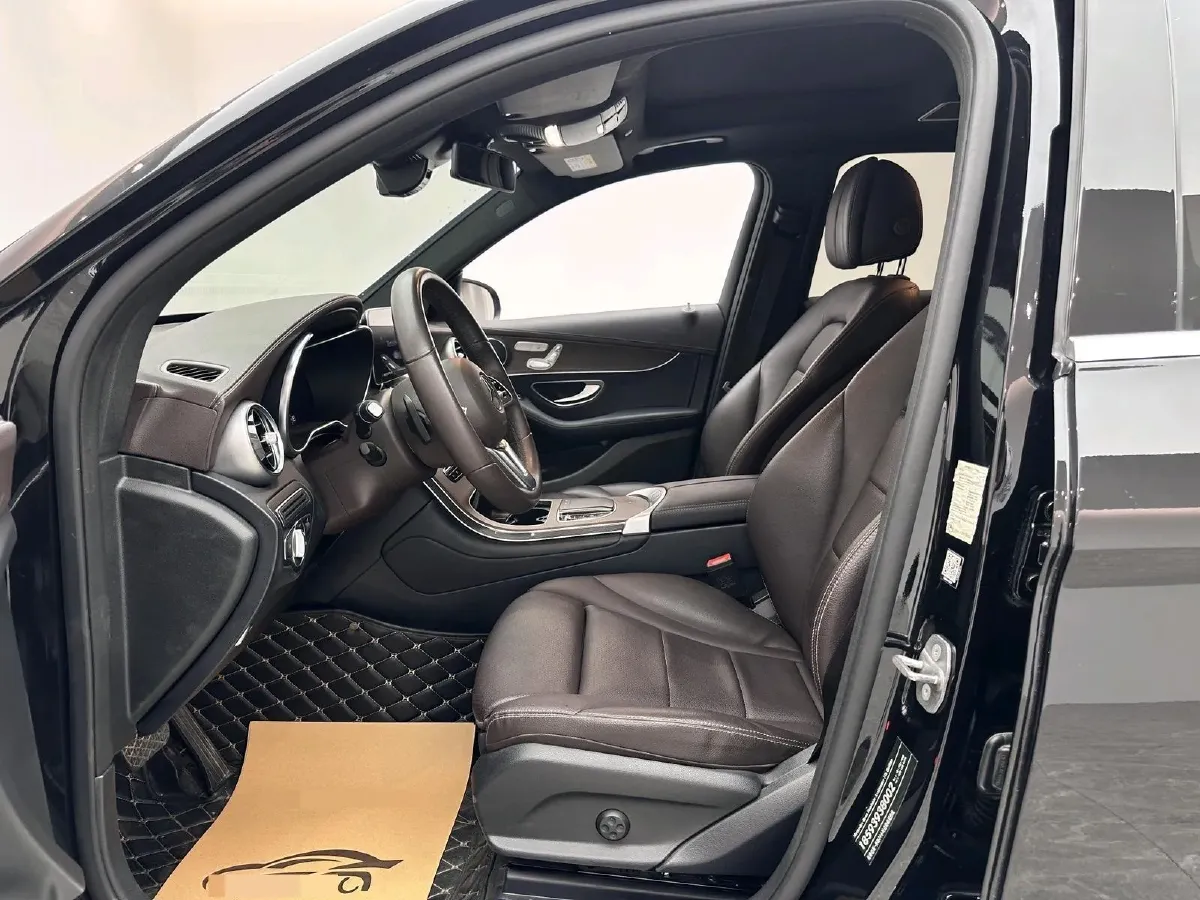 2022 Mercedes-Benz GLC Class 2.0T 258HP L4 9AT,autocango,china used car exporter,china ev exporter,chinese used car exporter,chinese used ev exporter