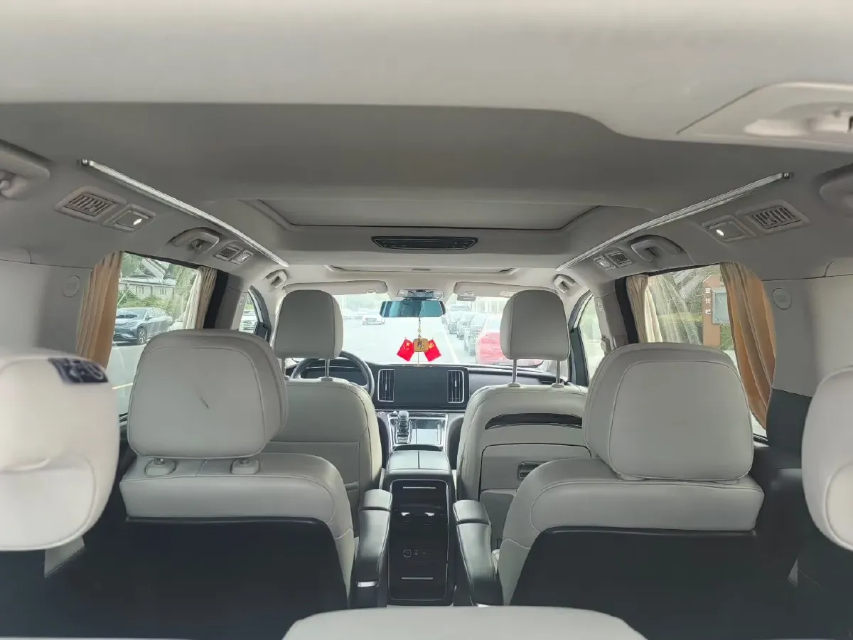 2021 GAC Trumpchi M8 2.0T 252HP L4 8AT,autocango,china used car exporter,china ev exporter,chinese used car exporter,chinese used ev exporter