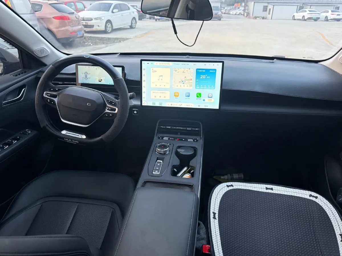 2023 WuLing XingGuang 1.5L 106HP L4 E-CVT PHEV 20.5KWH,autocango,china used car exporter,china ev exporter,chinese used car exporter,chinese used ev exporter